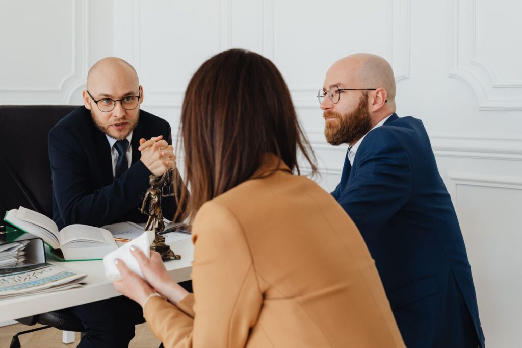 Fortium Conseil accompagne les entreprises et leurs dirigeants en droit des affaires en Normandie et en Île-de-France, en conseil comme en contentieux.